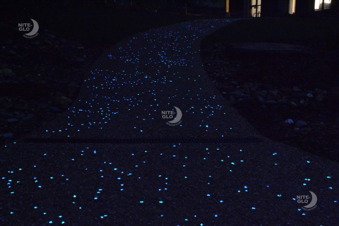 GLOWSTONE® Walkways/Pathway